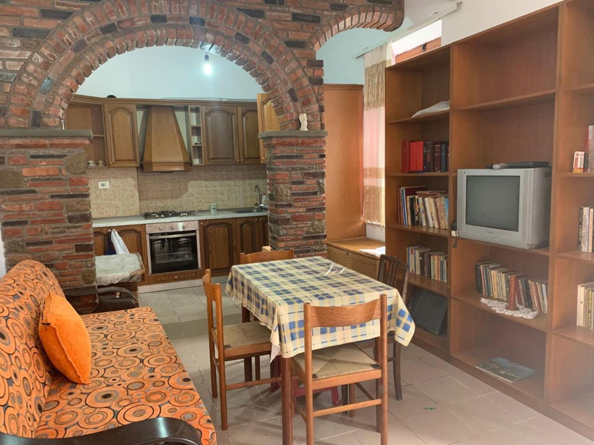 Apartement City Center بيرات المظهر الخارجي الصورة